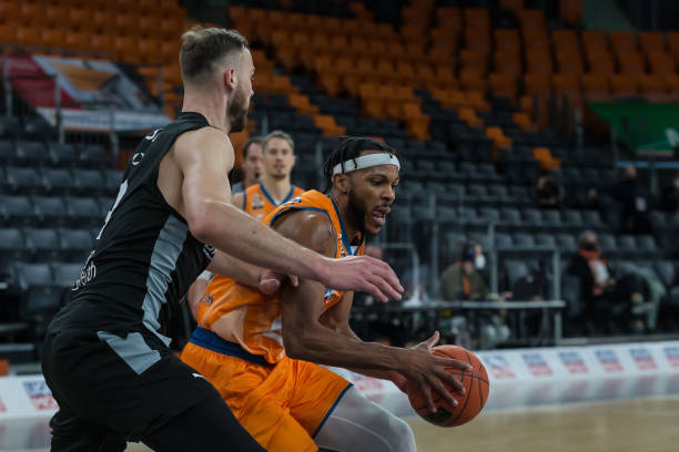 阵与独行侠 阵与独行侠